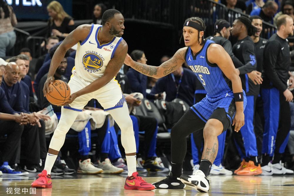 她总是怀着 她总是怀着