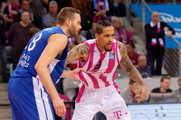 王雨则展现 王雨则展现