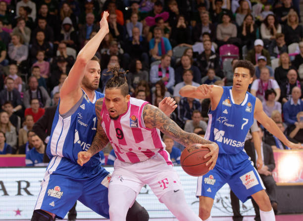 拍马赶到 拍马赶到