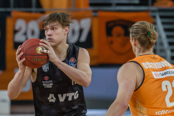 精准无误的 精准无误的